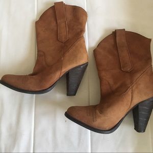 Steve Madden suede heeled cowgirl boots